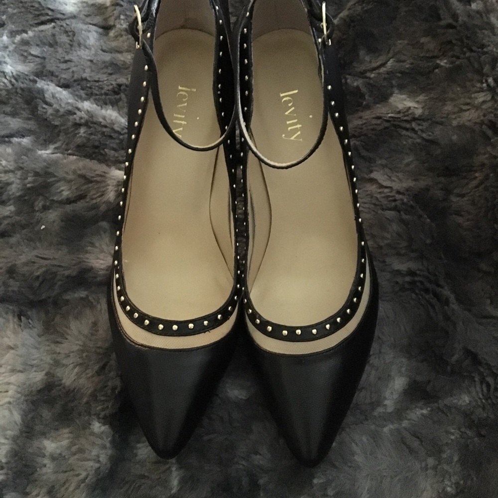 Women’s shoes